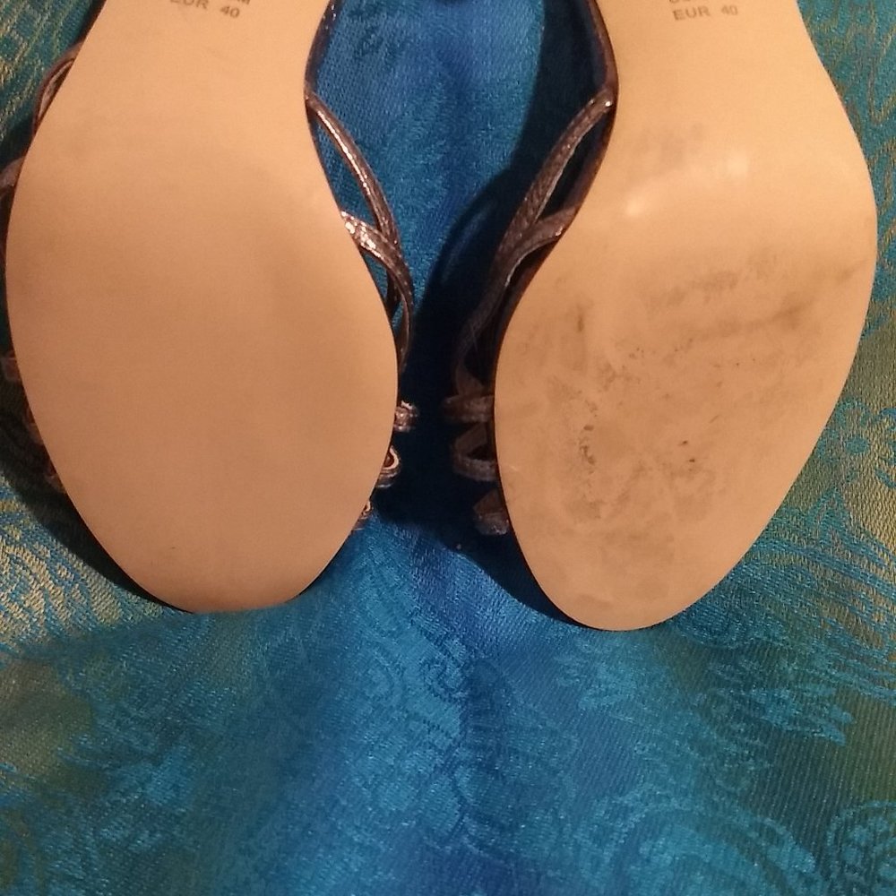 Shoe Love - Picture 3 of 3